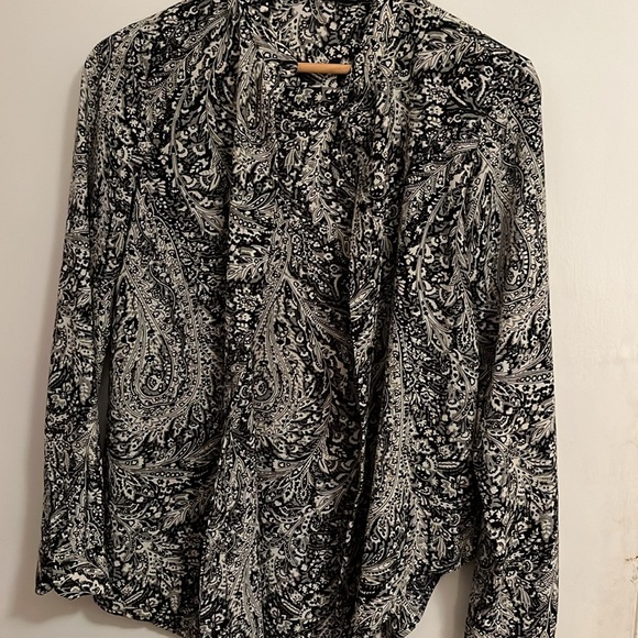 Black and cream chiffon blouse from Zara - Picture 2 of 4